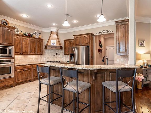 3rd image of 3670 N Lalique Ln