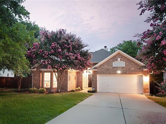 2nd image of 15221 Mallard Green Ln