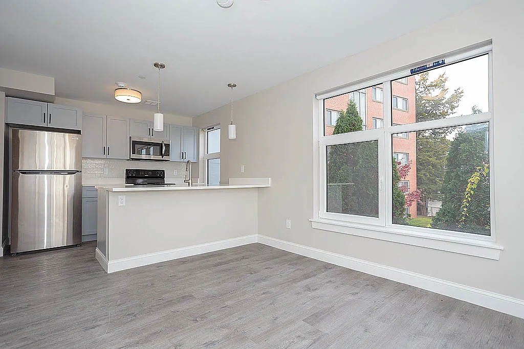 1 bed, 1.0 bath, 500 sqft, $2,450 — Photo 1