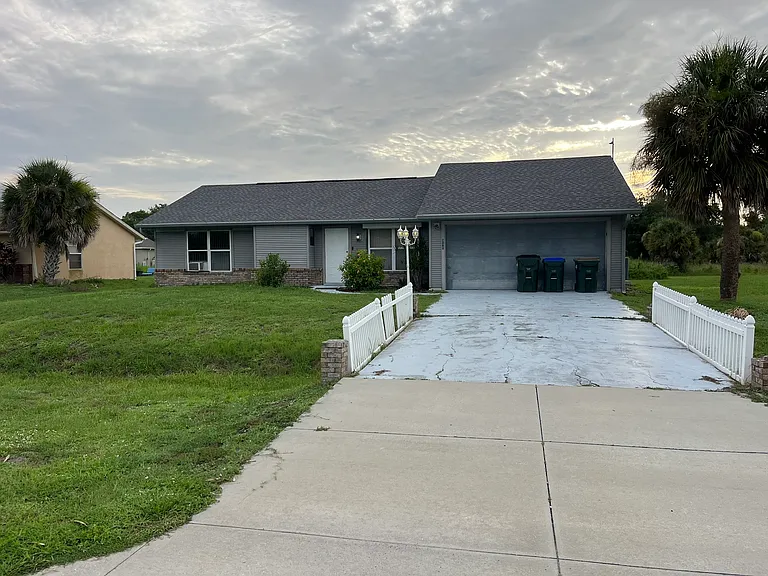 2361 S Biscayne Dr — Photo 2