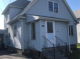 3596 Estes St, Ransomville, NY 14131