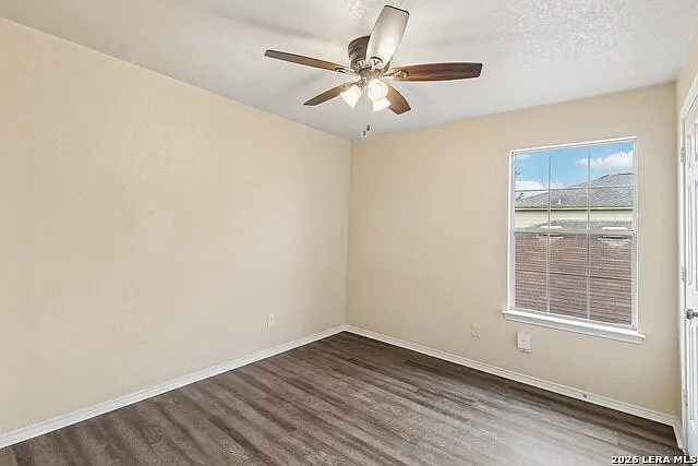 407 Amberdale Oak — Photo 18