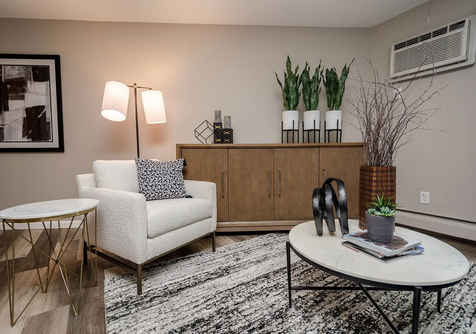 The Birchway Apartments — Photo 3