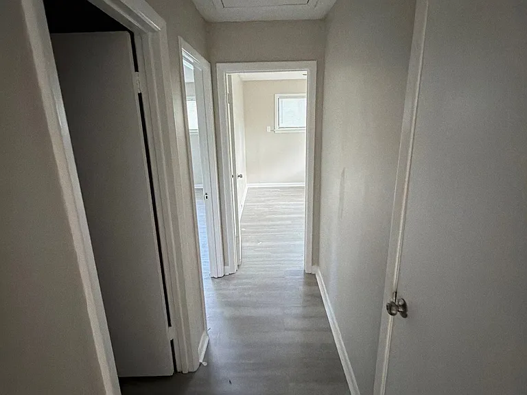 228 Catalina Cir — Photo 7