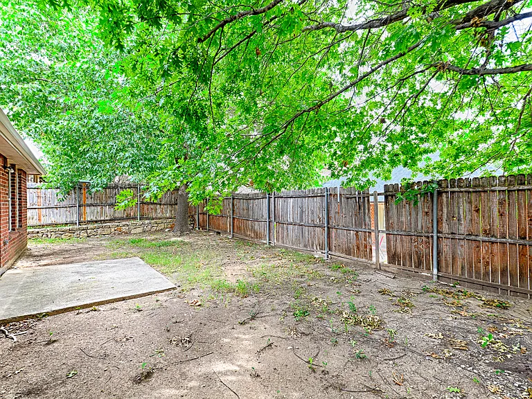 12988 Galaxy Dr — Photo 29