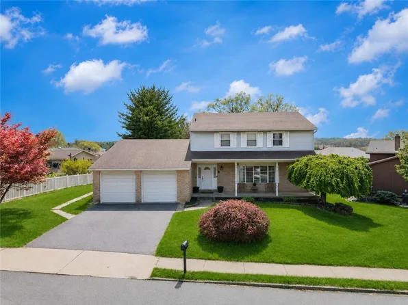 1804 Elmhurst Dr, Whitehall, PA 18052