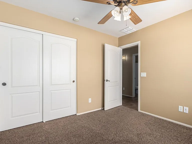 1238 W Dana Dr — Photo 34