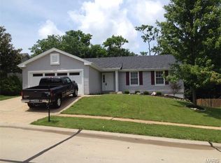 16141 Castlerea Blvd, Ballwin, MO 63021