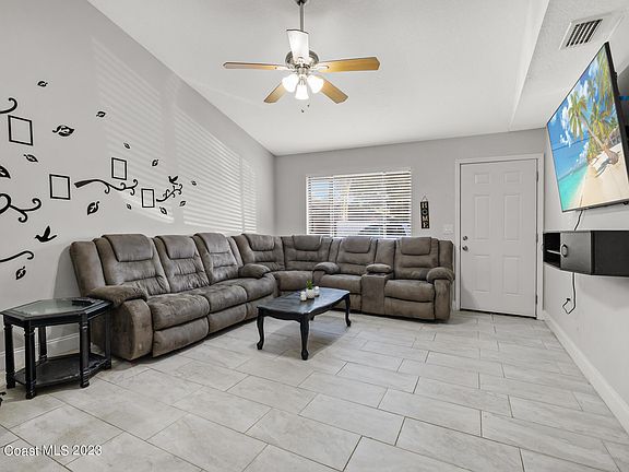 2nd image of 1210 Shady Pines Ln
