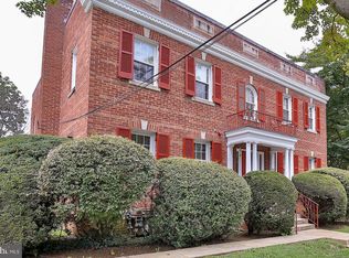 2346 40th St NW #5, Washington, DC 20007