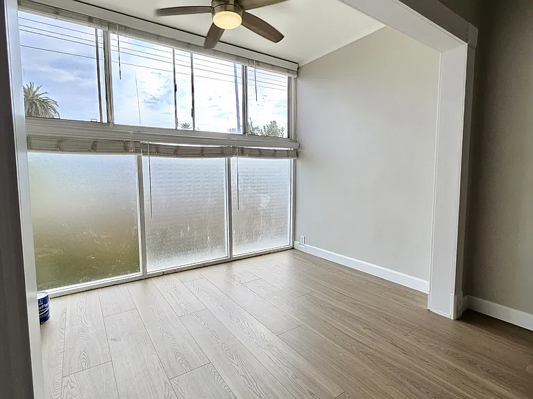 2662 E 2nd St #G1 — Photo 30