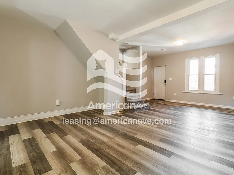 1187314_004_wm_-_living_room_13575749.jpg