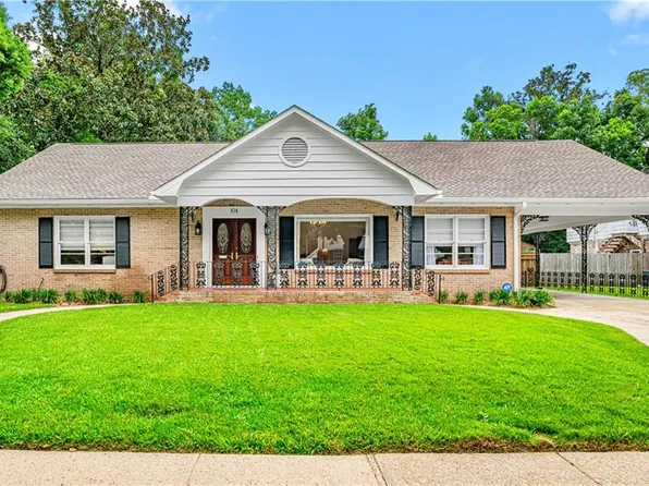 104 Beverly Ct, Mobile, AL 36604