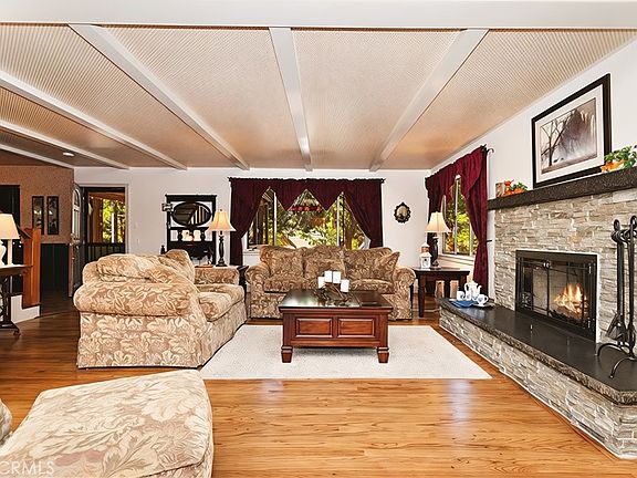 5th image of 157 Bret Harte Rd