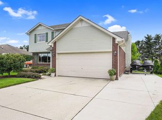 51743 Huntley Ave, New Baltimore, MI 48047