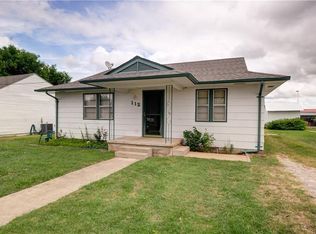112 NE 1st St, Jones, OK 73049
