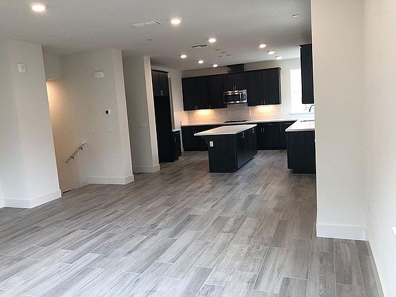 4th image of 563 San Martin Ter APT 1