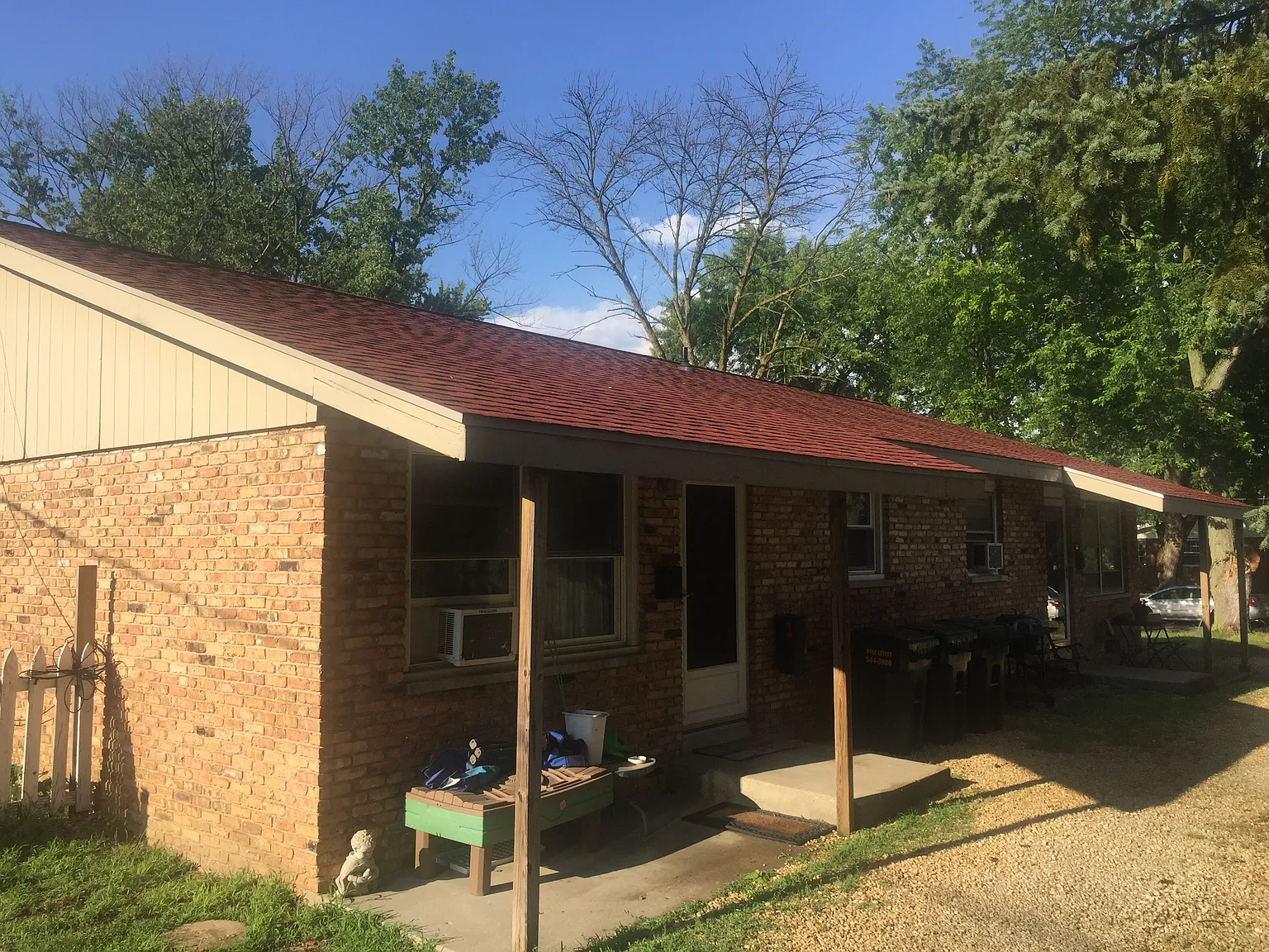1201 N Busey Ave photo 1