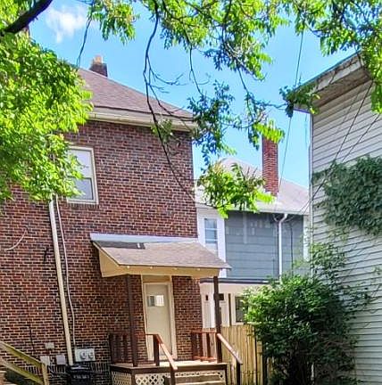3rd image of 116 E Hudson St