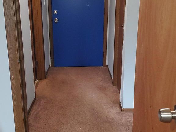 4th image of 7422 West Blvd #2