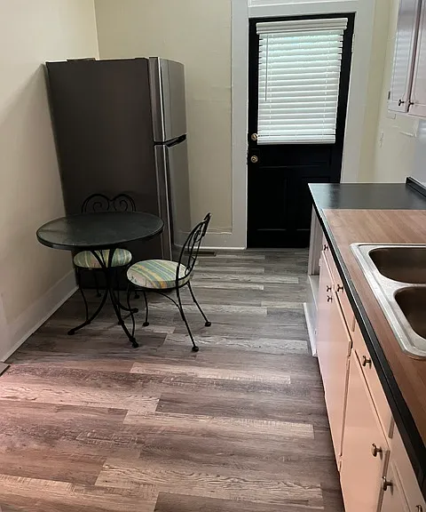 2160 Thompson Ave SE — Photo 14