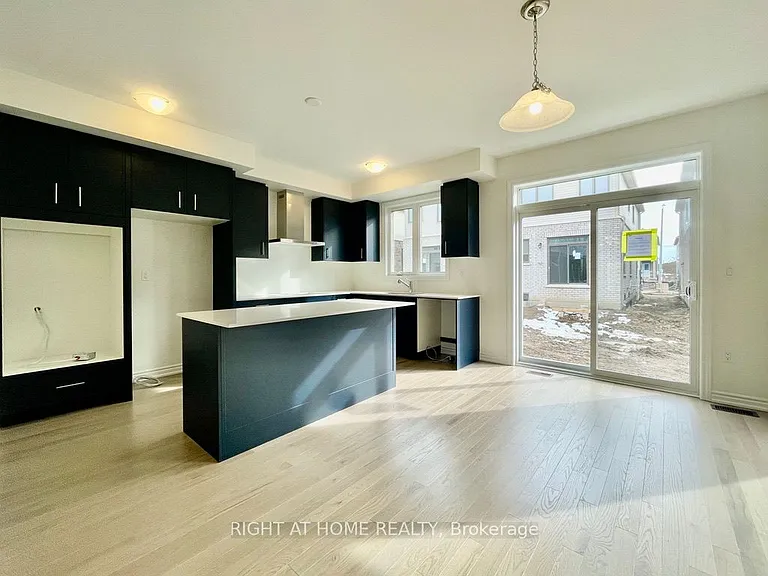 64 Gemini Dr — Photo 2