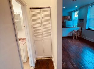 626 S 10th St APT 2R, Philadelphia, PA 19147