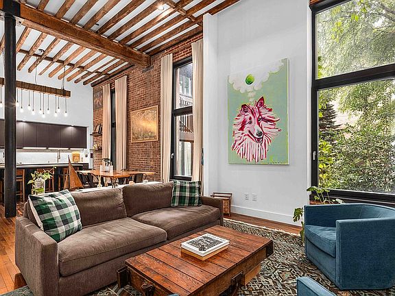 4th image of 533 Leonard St #1B
