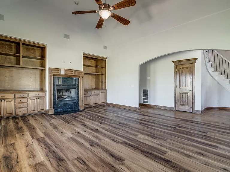 22525 Lindy Ter — Photo 31