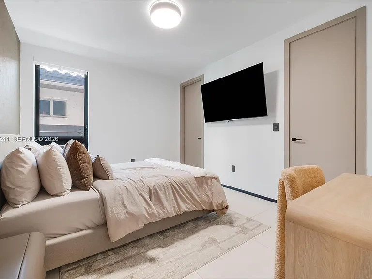 420 SW 15th Rd — Photo 37