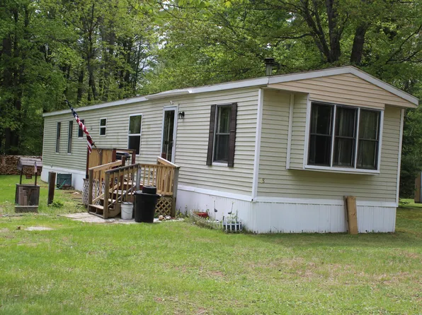 68 Chadwick Way, China, ME 04358