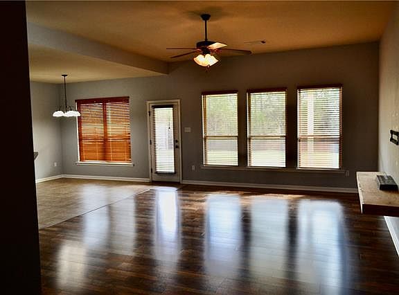 2nd image of 41551 Snowball Cir