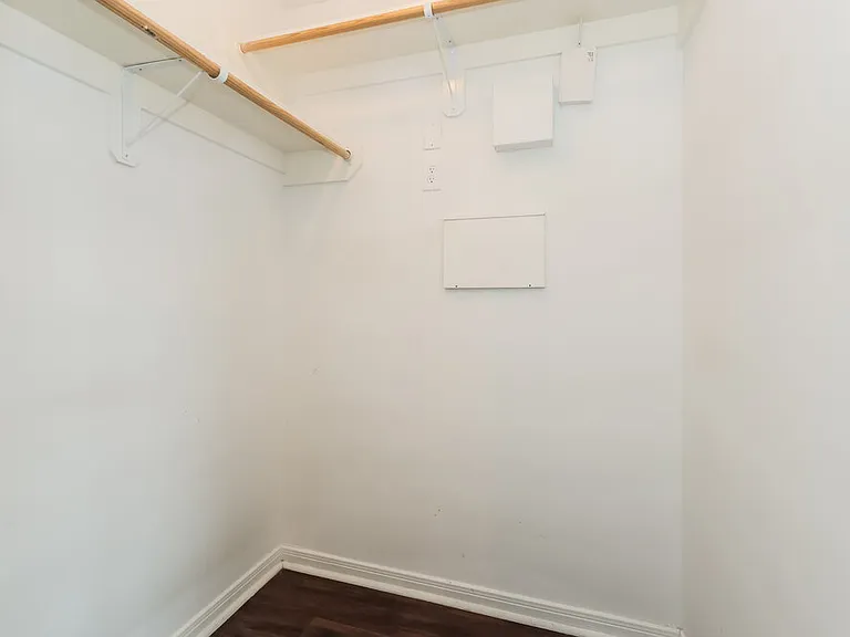 4018 Falvel Shadow Creek Dr — Photo 11