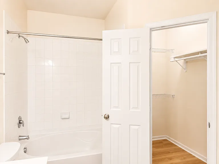 4405 Weatherington Ln — Photo 10
