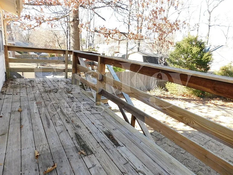 4832 Rolling Meadows Dr — Photo 18