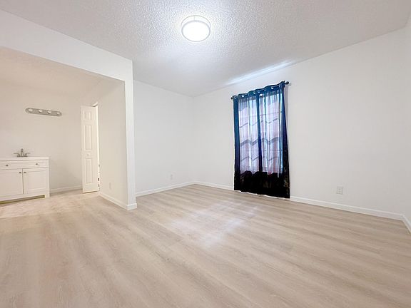 4th image of 4211 NW 19th Street #193