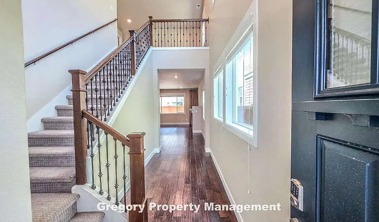 17320 40th Ave SE — Photo 2