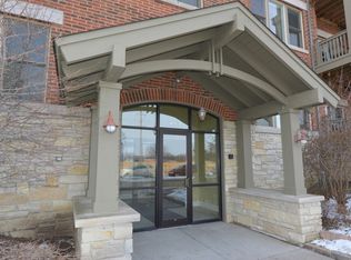 271 E Railroad Ave UNIT 304, Bartlett, IL 60103