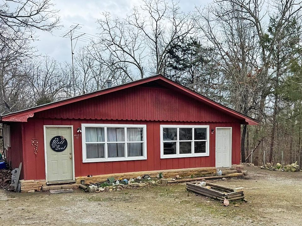 1st image of 1212 Clark Ln
