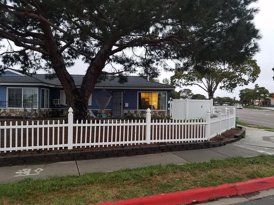 1st image of 4704 Clairemont Dr