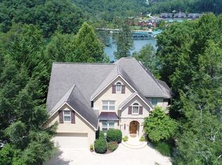 1238 N Shorewood Ln, Caryville, TN 37714
