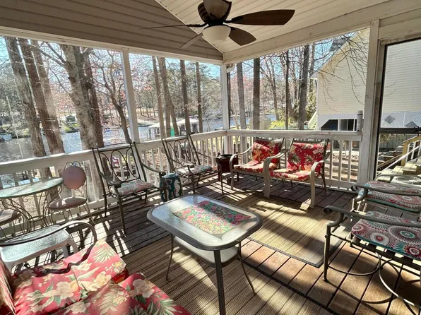 1703 Sagamore Dr, Louisburg, NC 27549