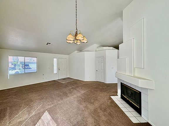 5th image of 3015 Atwater Dr