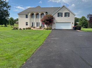 1033 S Oak Lawn Dr, Forest, VA 24551