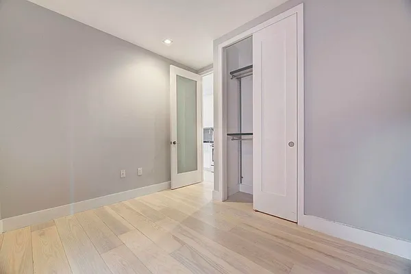 Rented by REAL New York | media 23