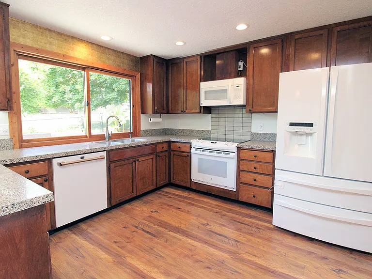 12047 SE 115th Ave — Photo 10