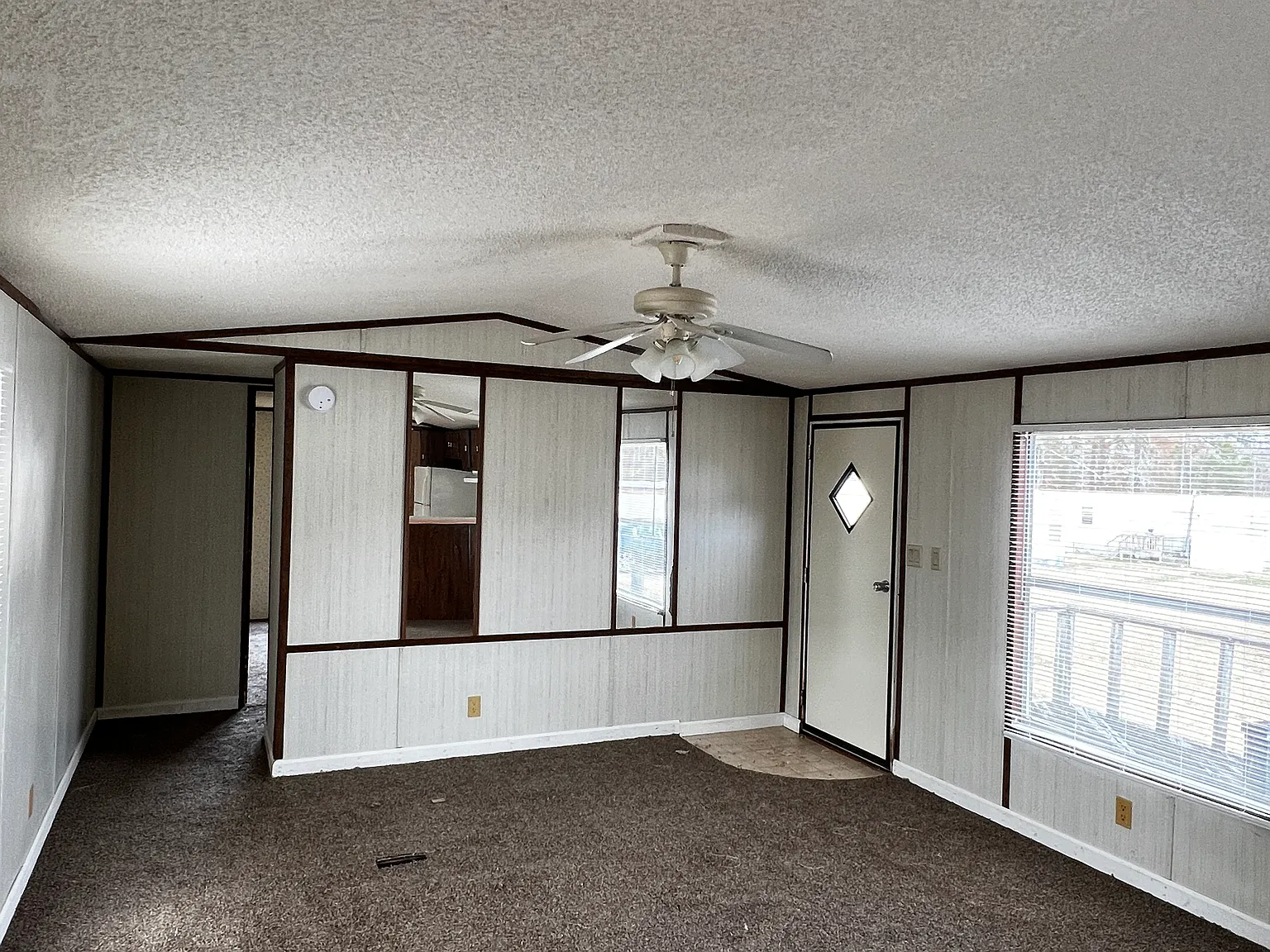 2 bed, $890 — Photo 3