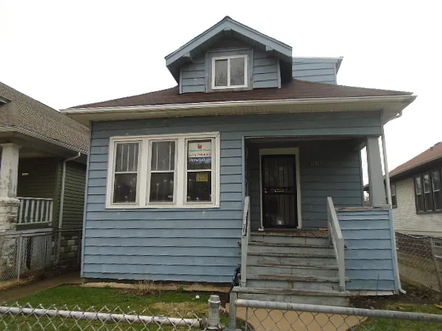 10212 S Perry Ave photo 1