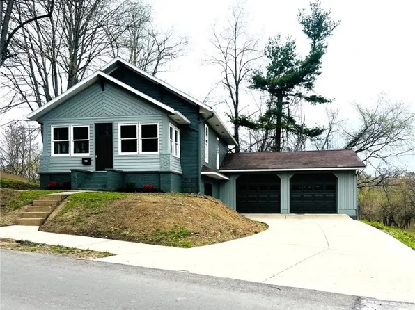 769 S 9th St, Cambridge, OH 43725