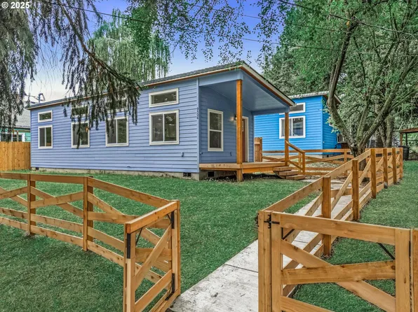 9506 SE 29th Ave, Portland, OR 97222